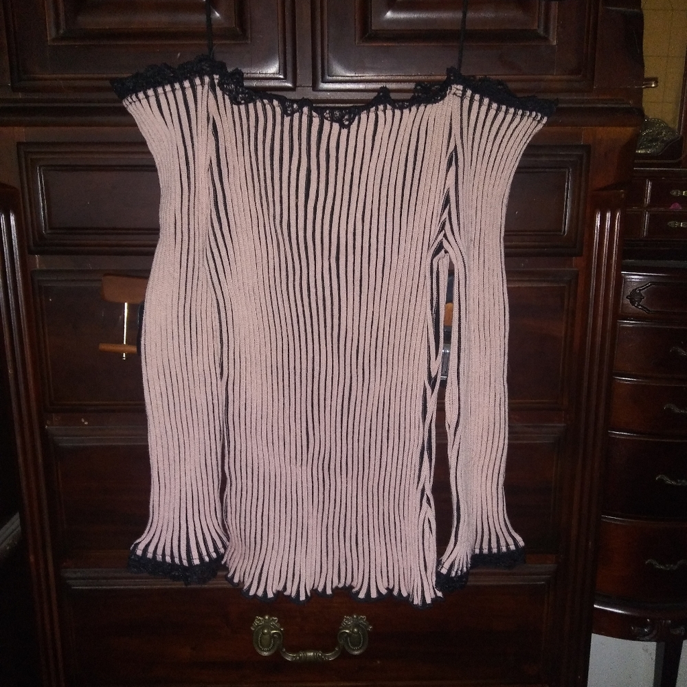 Gorgeous Off the shoulder top